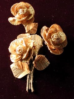 This image has an empty alt attribute; its file name is roses18k.jpg